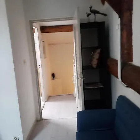 Dans Grande Maison Entre Canal Du Midi Et Centre بزييه