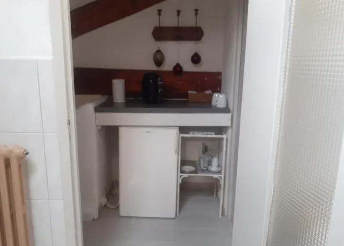 Quarto em Acomodações Particulares Dans Grande Maison Entre Canal Du Midi Et Centre Béziers